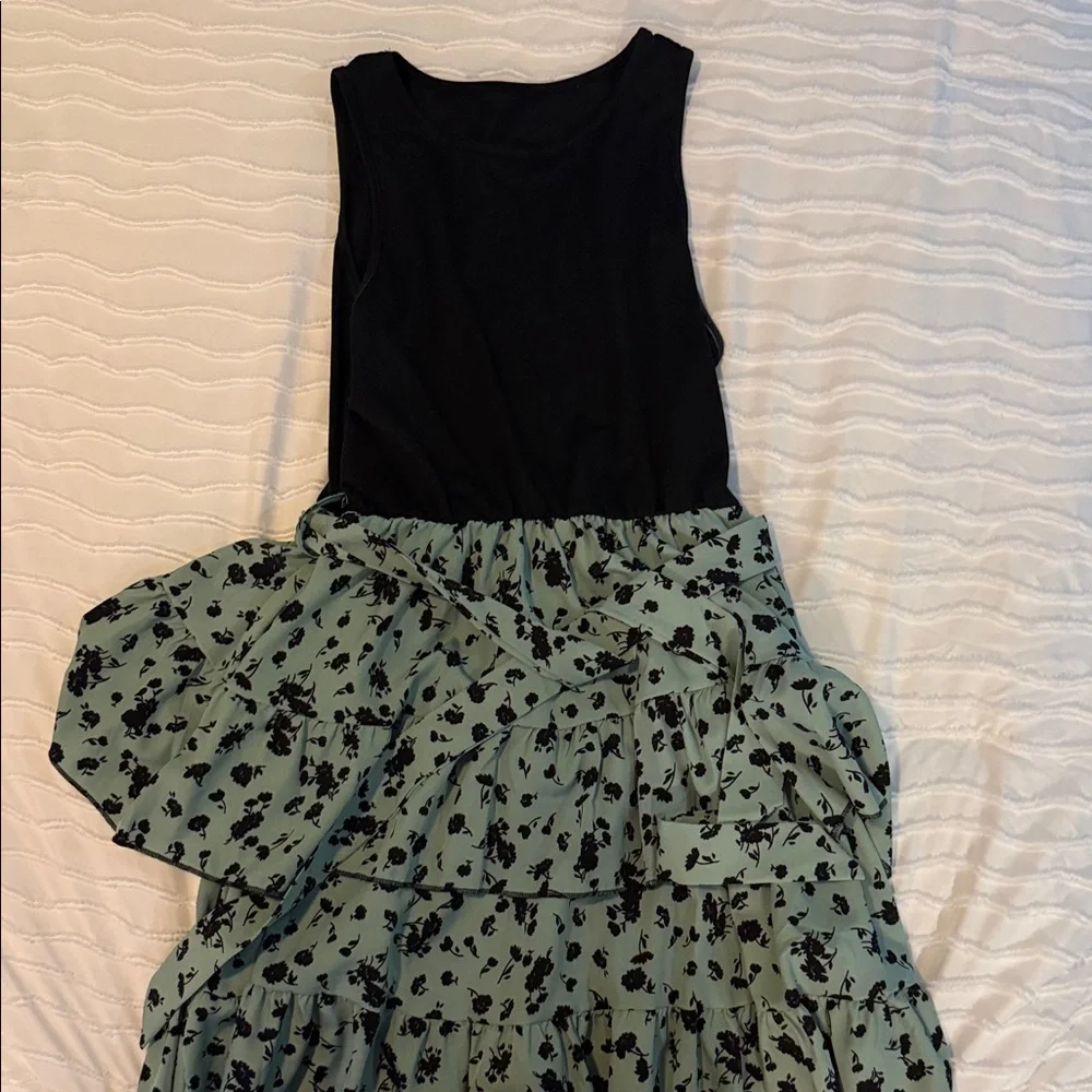 SHEIN Asymmetrical Black and Green Dress - Picture 1 of 4
